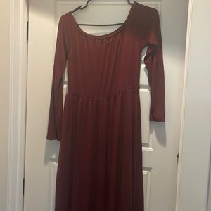 Maternity dress worn once for photo shoot